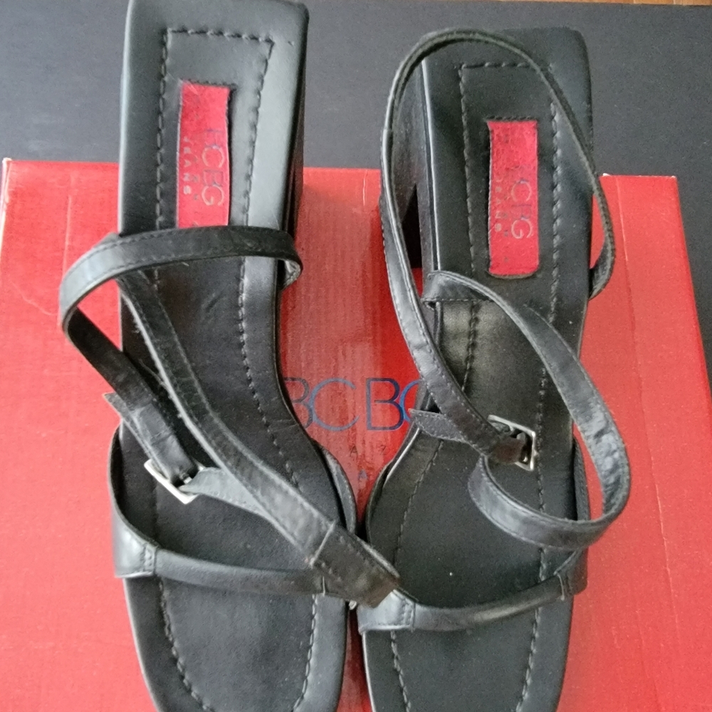 Sandals - Picture 4 of 5